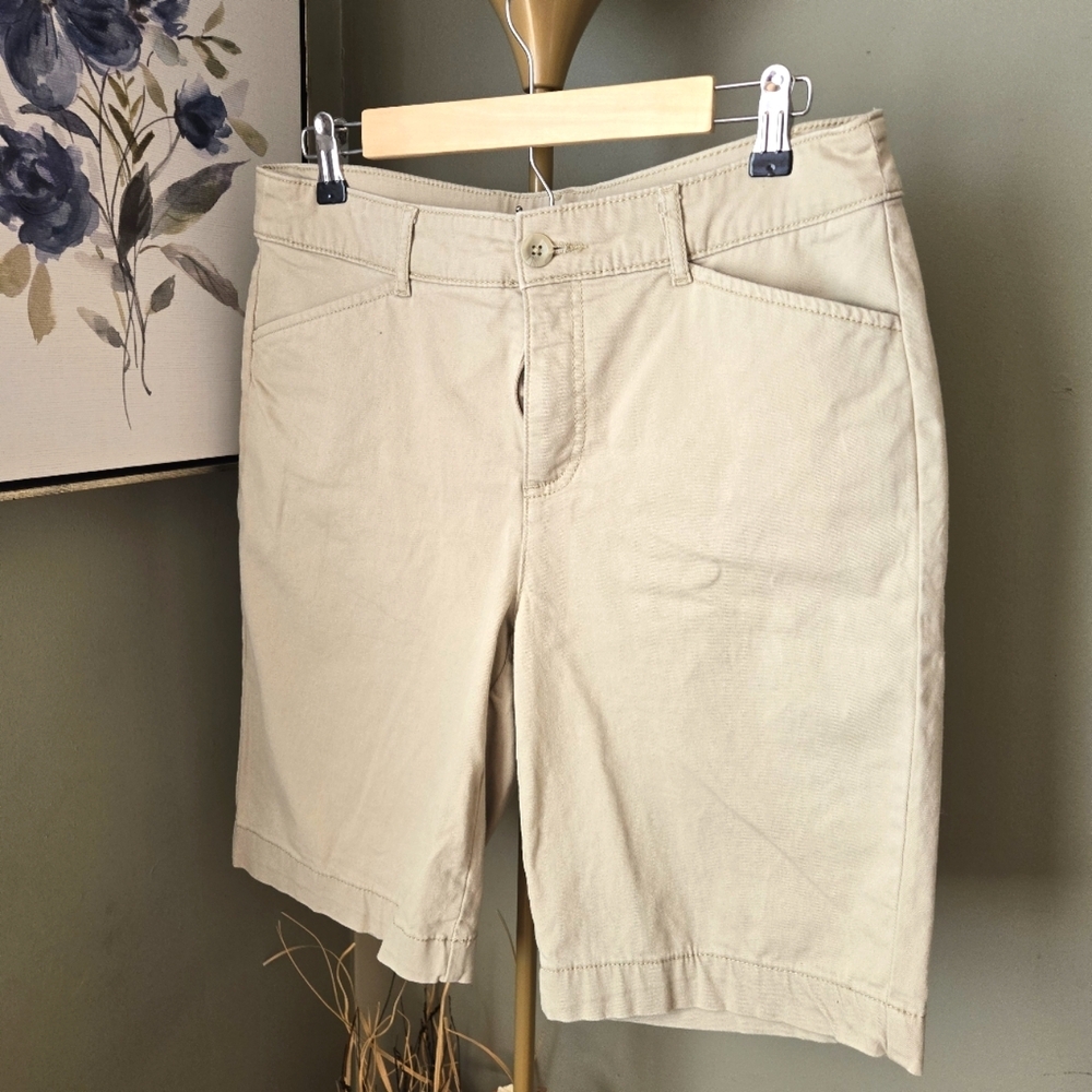 St.John's Bay Bermuda shorts sz 12